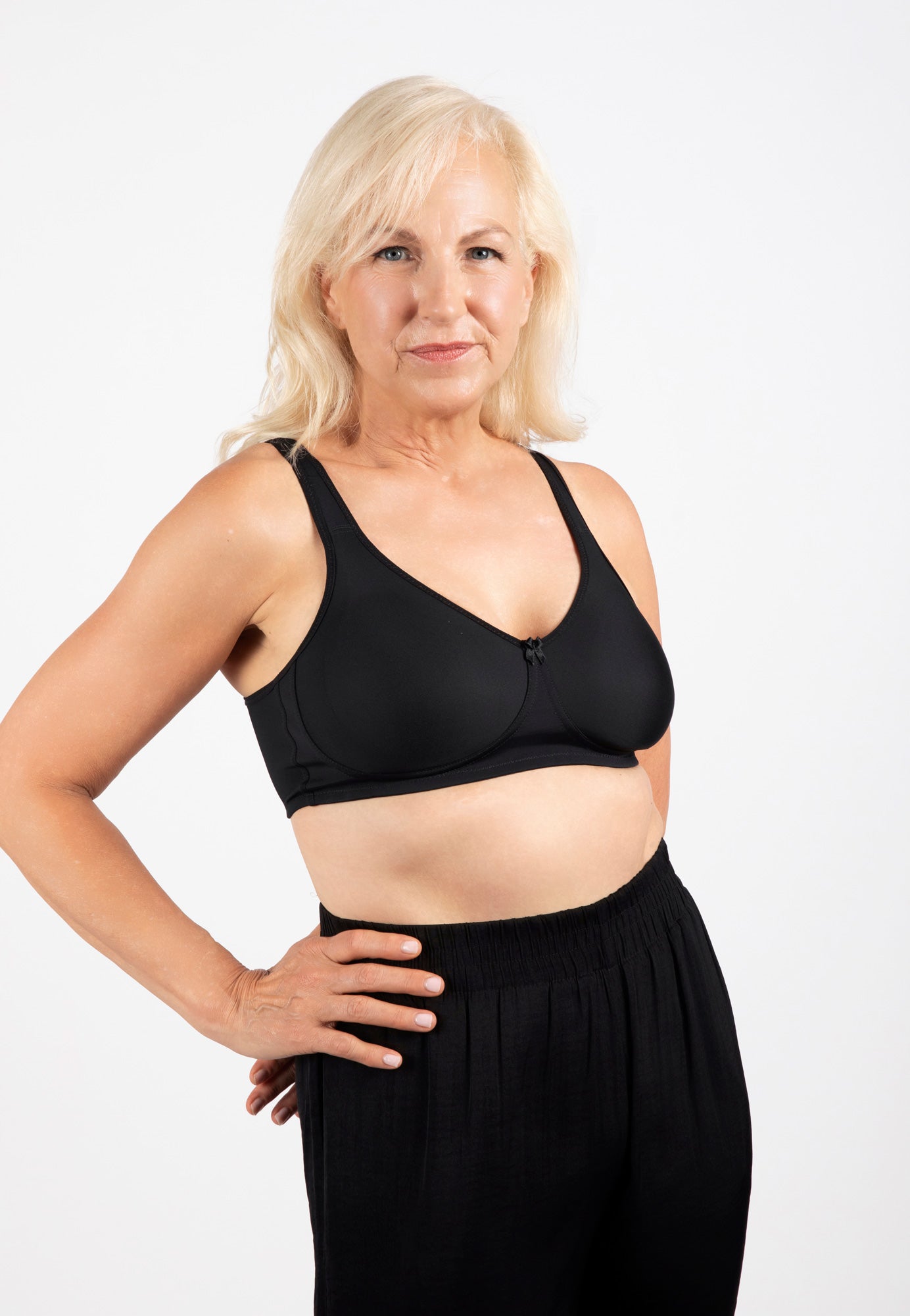Emma Seamless Smooth Softcup Bra (6440 - Black)