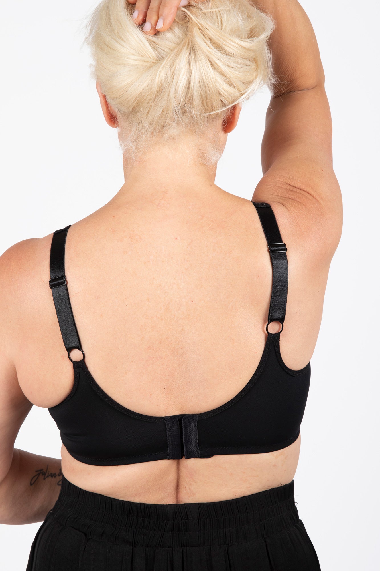Emma Seamless Smooth Softcup Bra (6440 - Black)