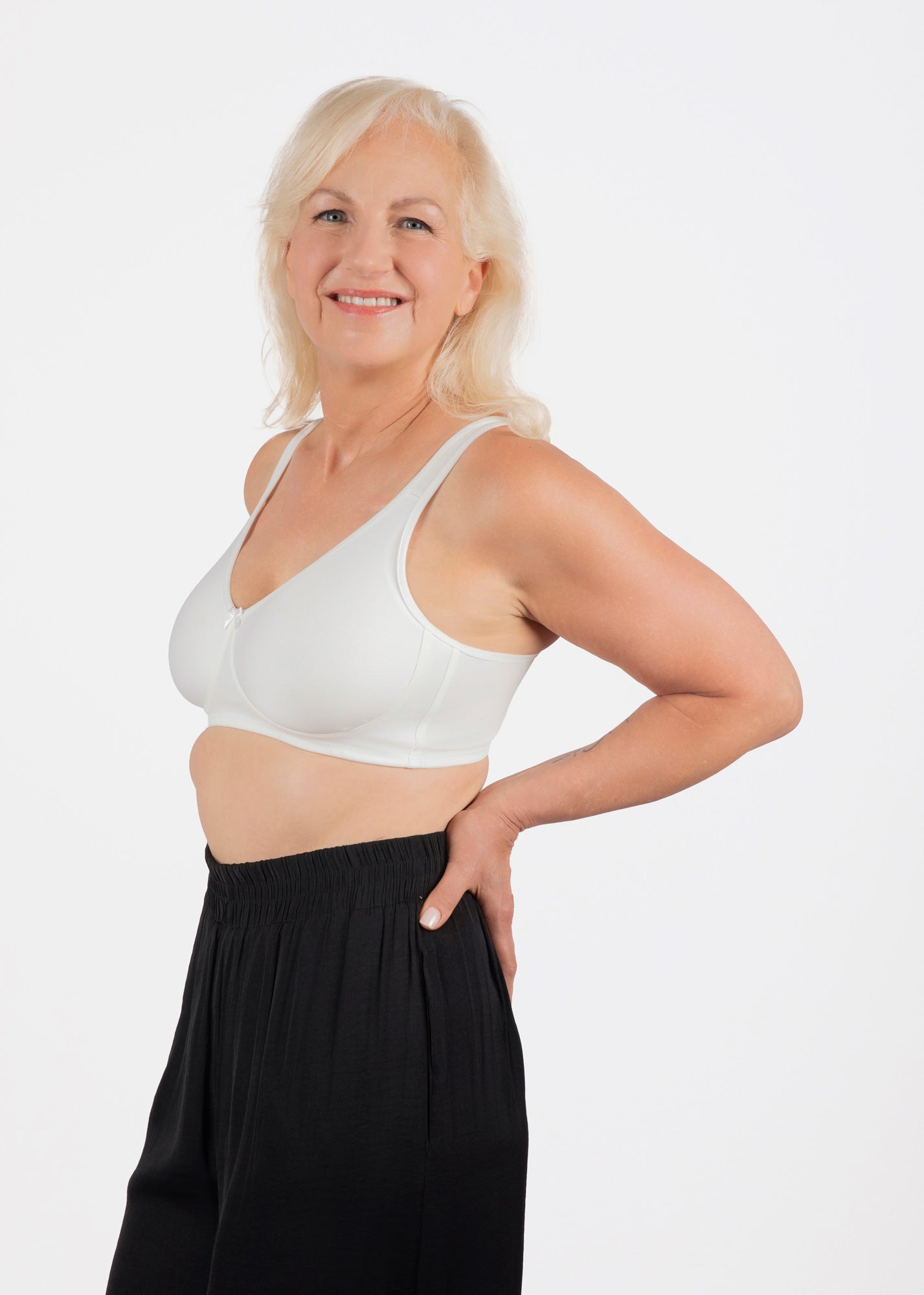 Emma Seamless Smooth Softcup Bra (6440 - Off White)